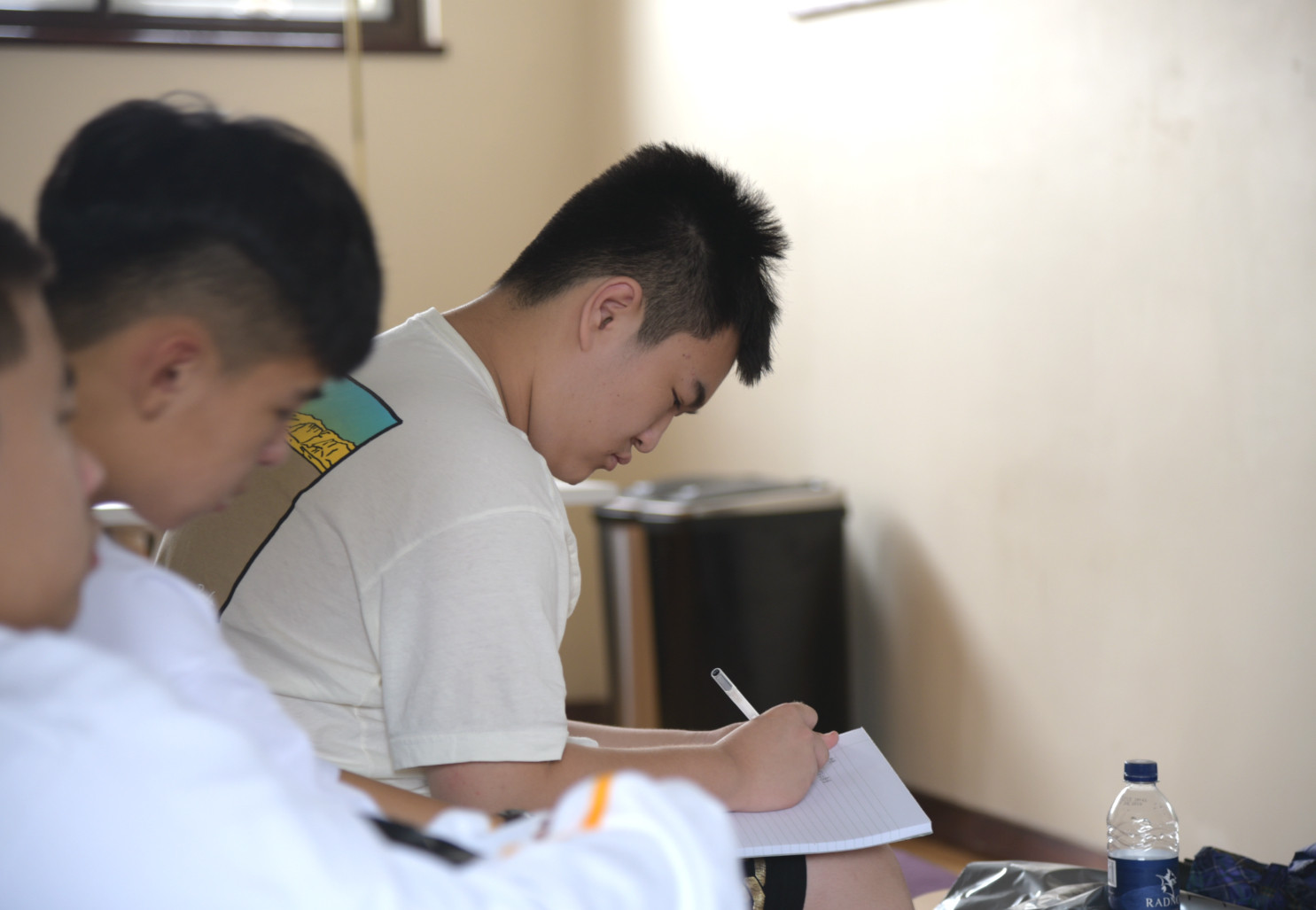 大胖学习 特写 meitu_3.jpg